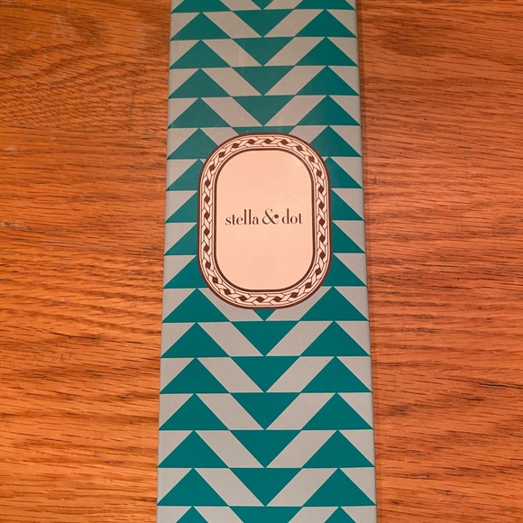 Stella & Dot The French Twist Ribbon Necklace - Picture 4 of 5